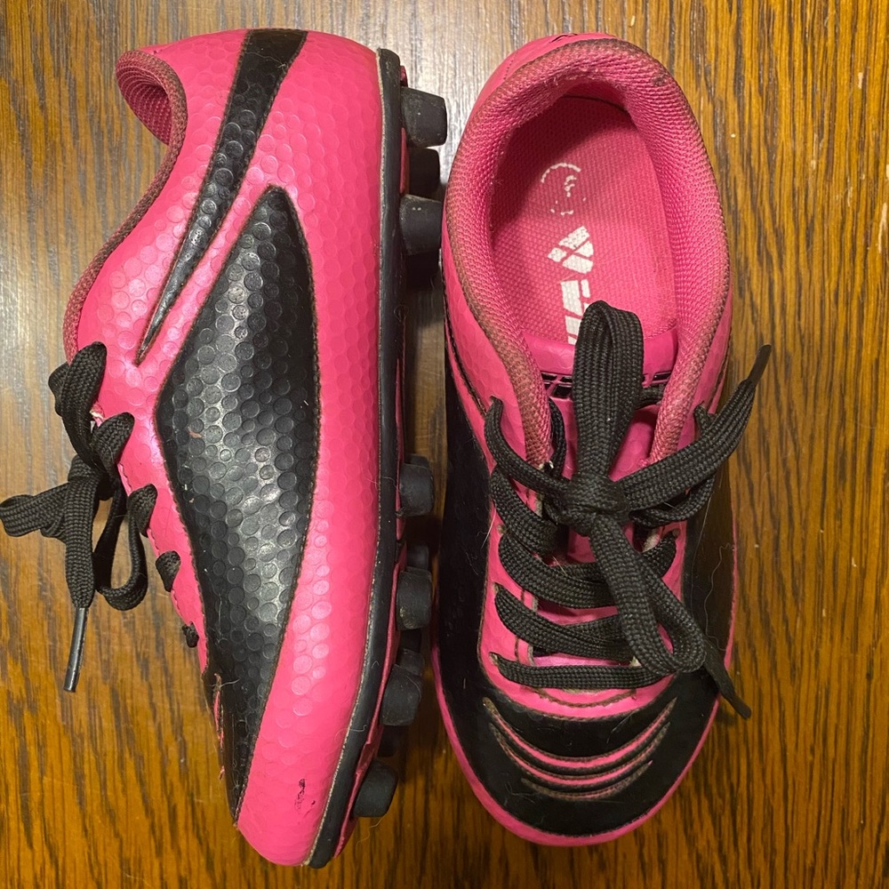 Cleats little girls vizari 9.5